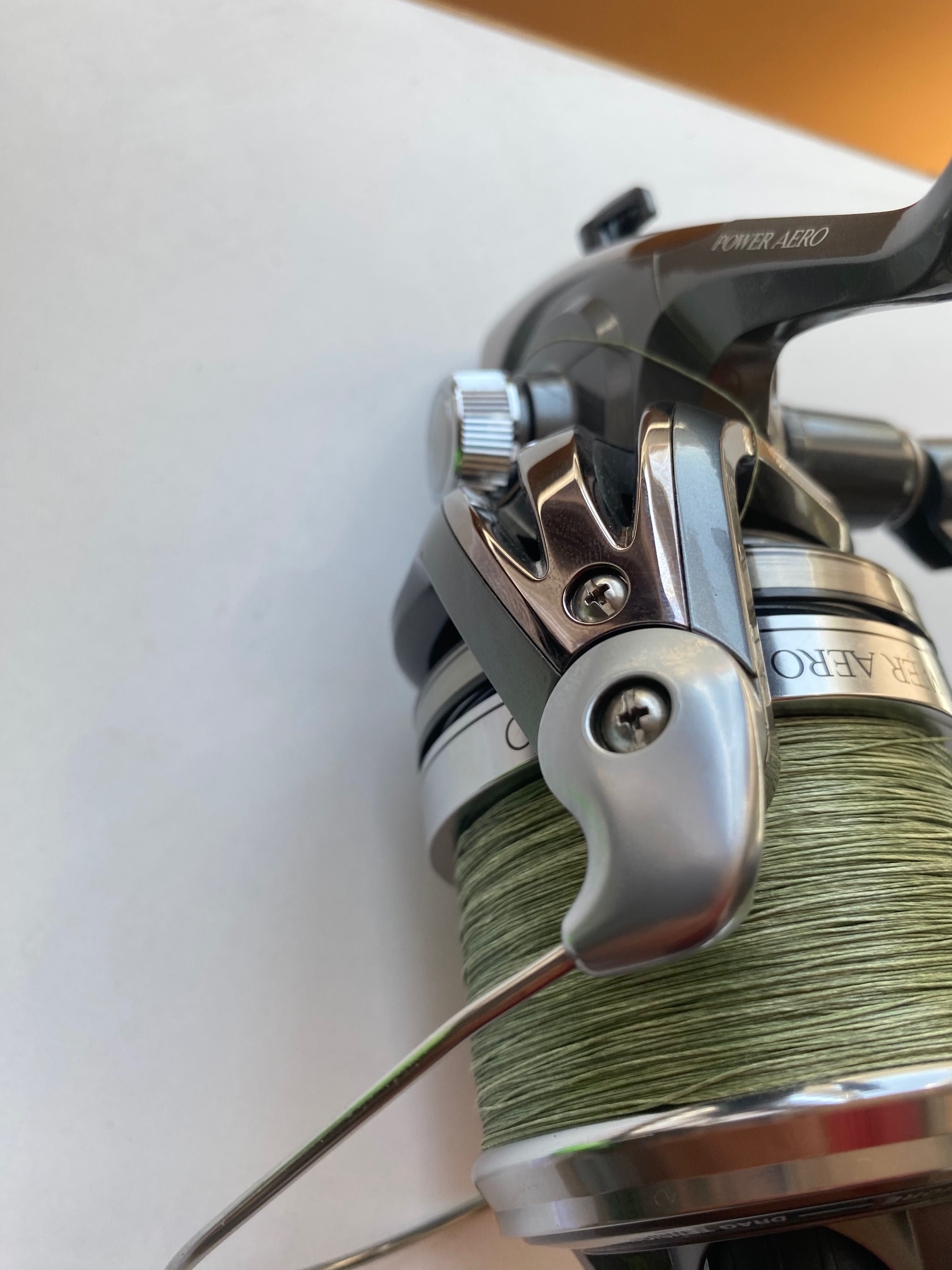 Разни макара Shimano power aero,кутияс куки и др,гащеризон и др