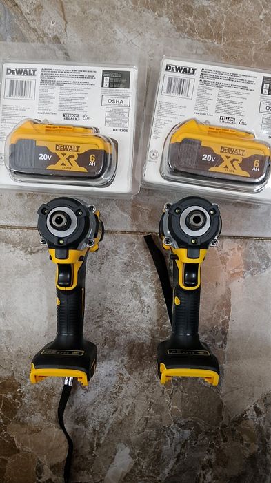 2buc dewalt DCF860 și două baterii de 6A