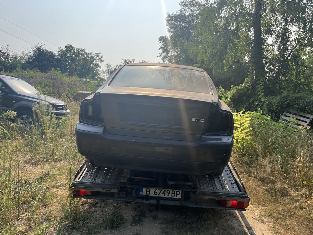Volvo S60 на части