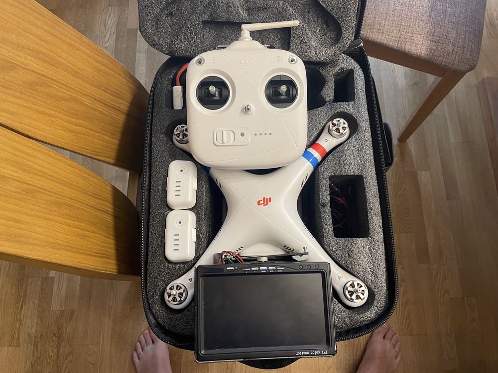 DJI phantom Дрон