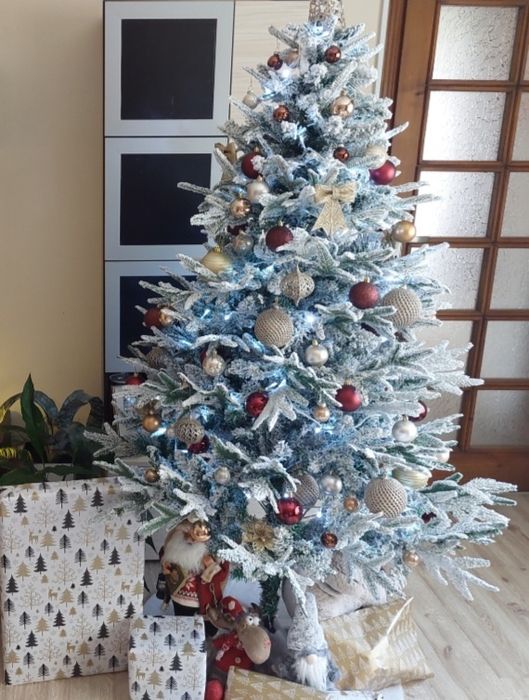 Елха 180см, със сняг