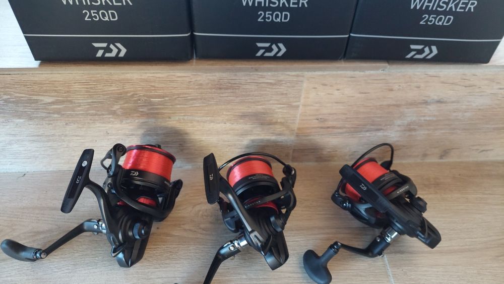 Set 3 mulinete daiwa whisker 25qd