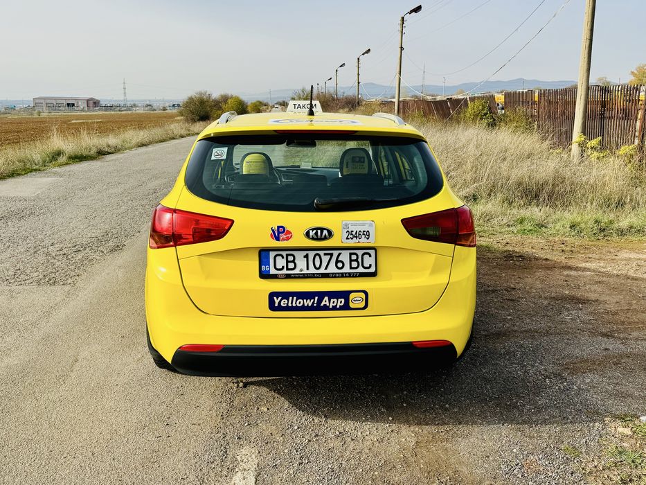 Kia Ceed 1.4 101 к.с фейс работещо такси към Yellow