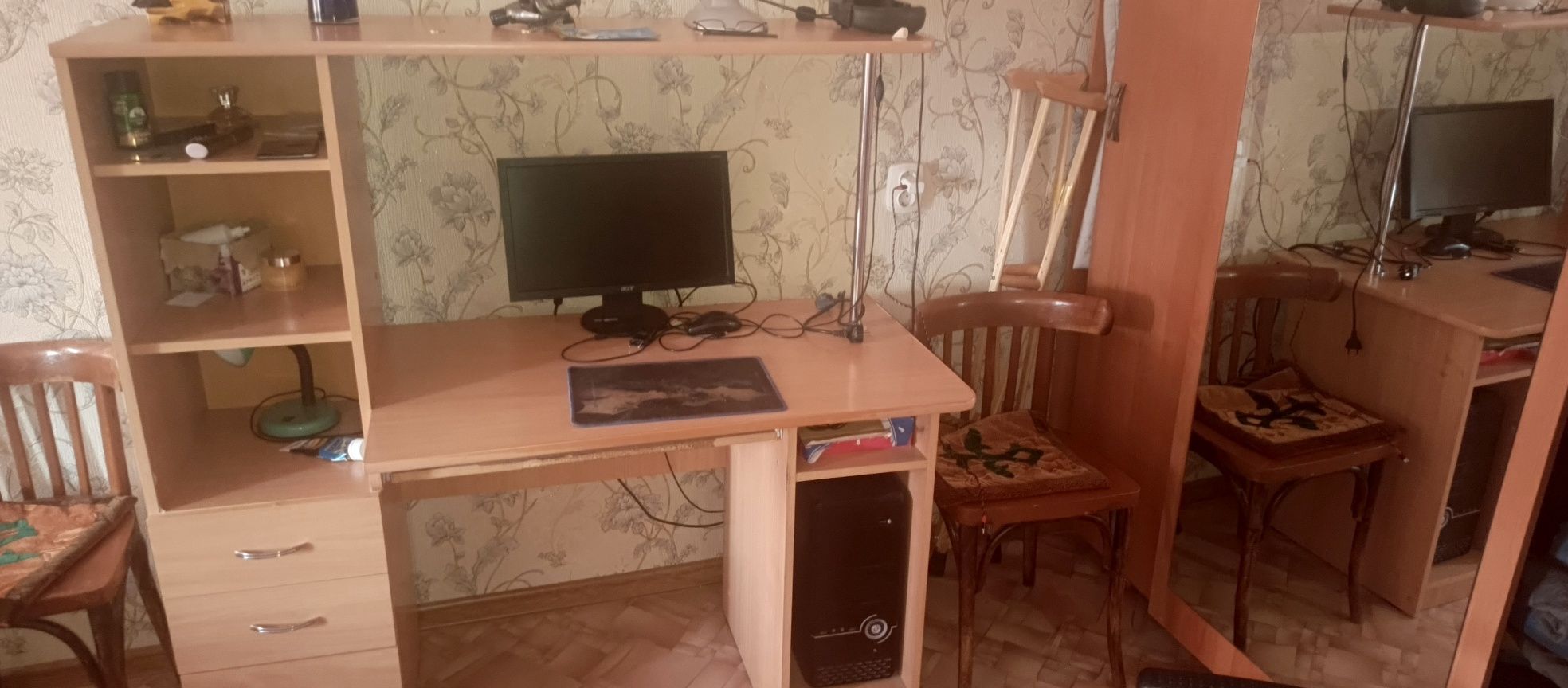 Продам компьютерный стол бу