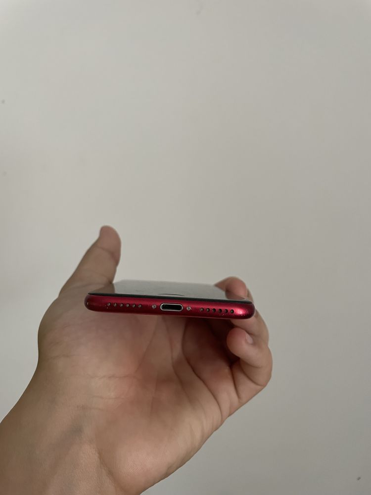 Iphone SE 2 64 GB RED