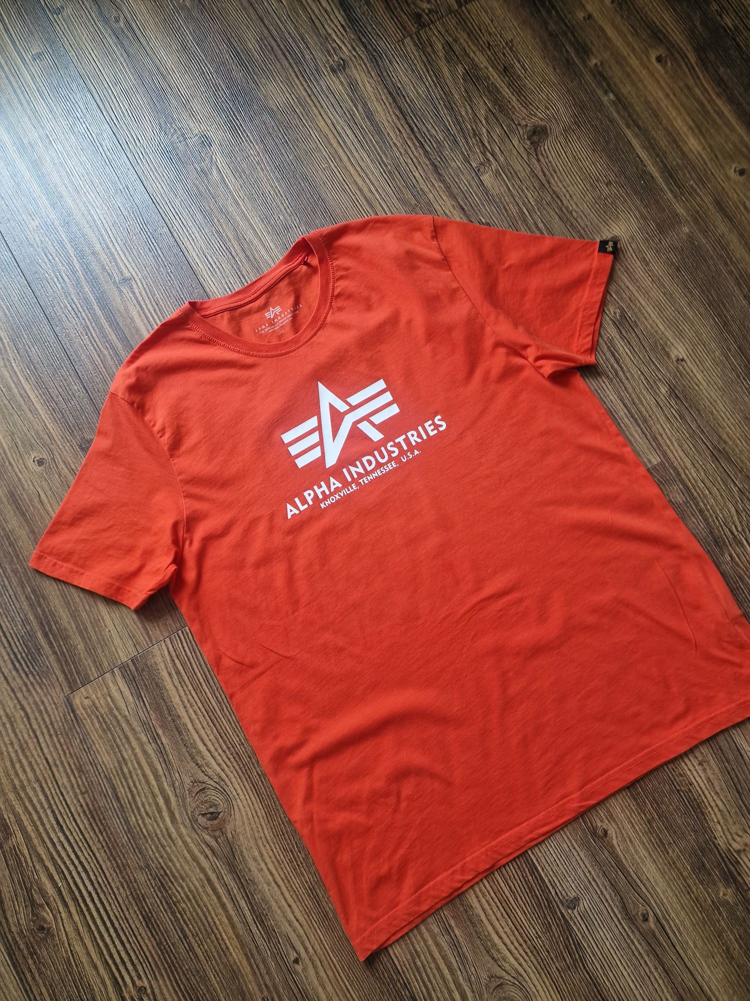 Страхотна мъжка тениска ALPHA INDUSTRIES размер XL,