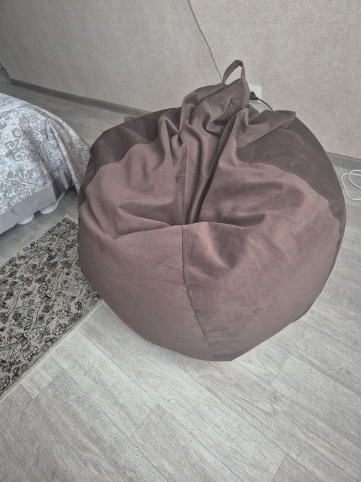 Кресло мешки коричневый 8 тыс фиолетовый 5тыс