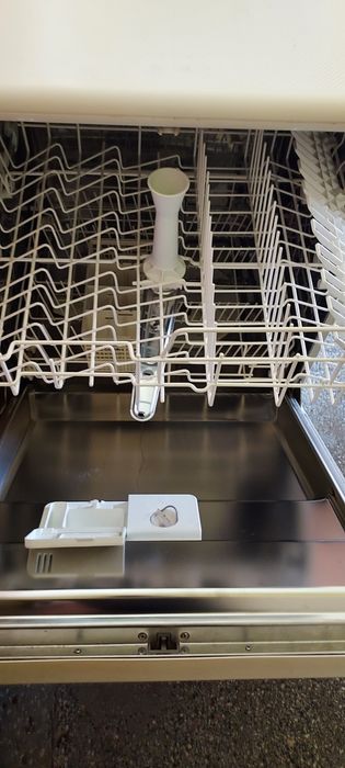 Съдомиялна машина индезит използвана  в много добро състояние