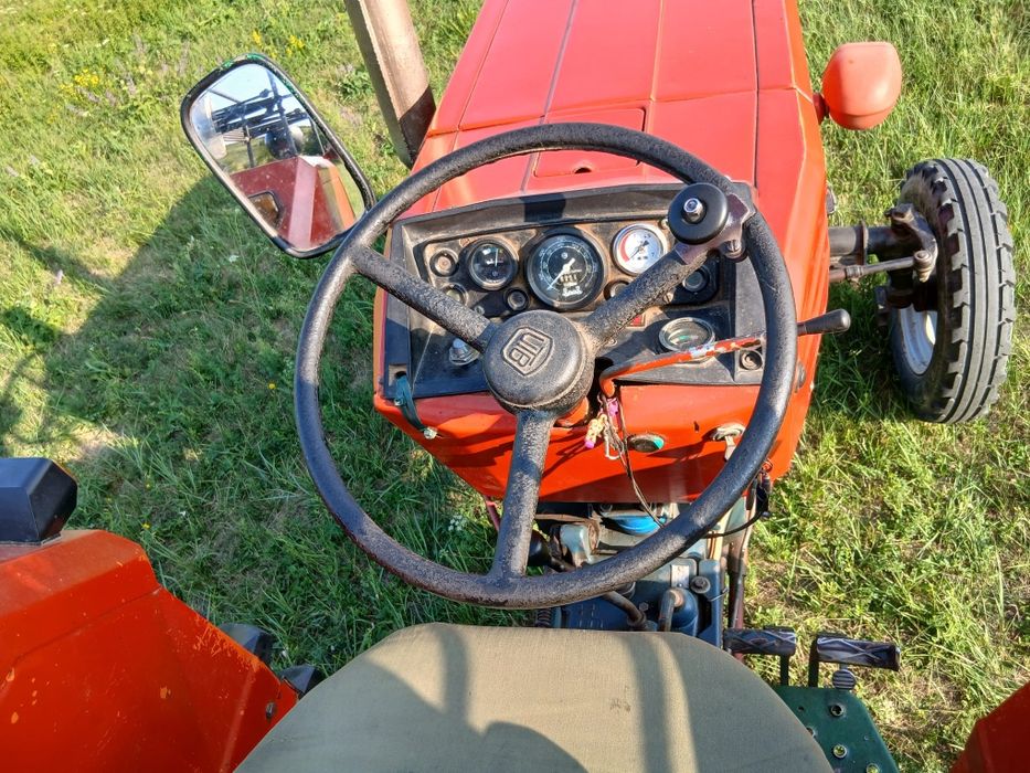 Vand tractor UTB 530