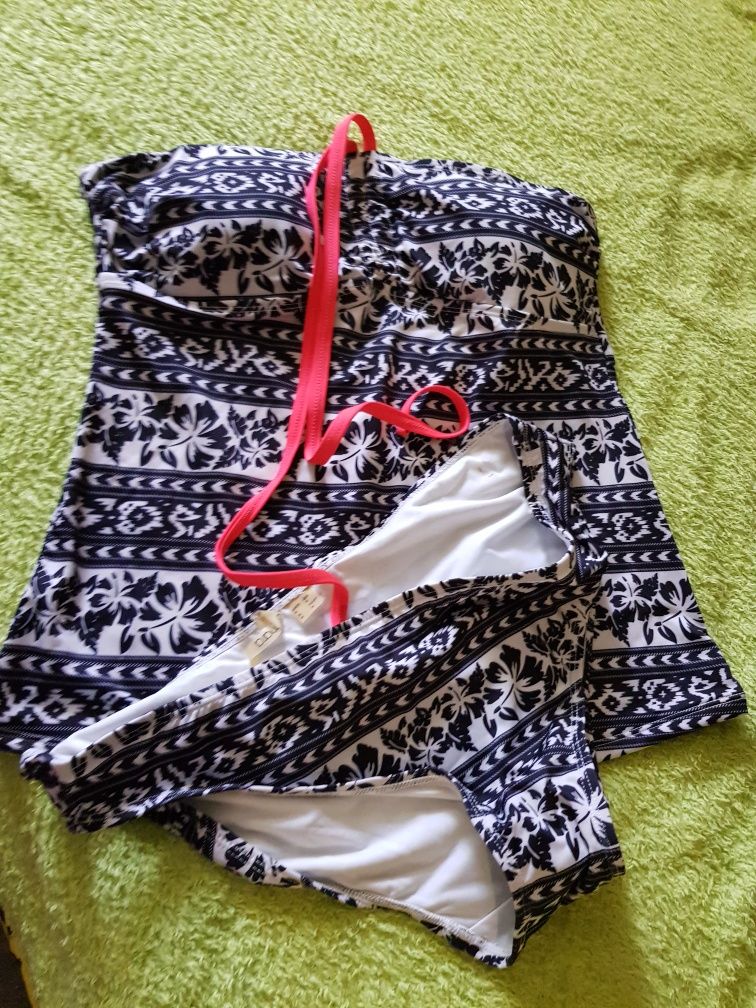 Costum baie întreg  2 pcs