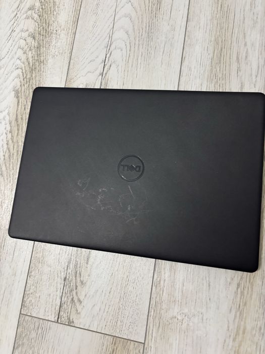Vand laptop dell vostro 3500