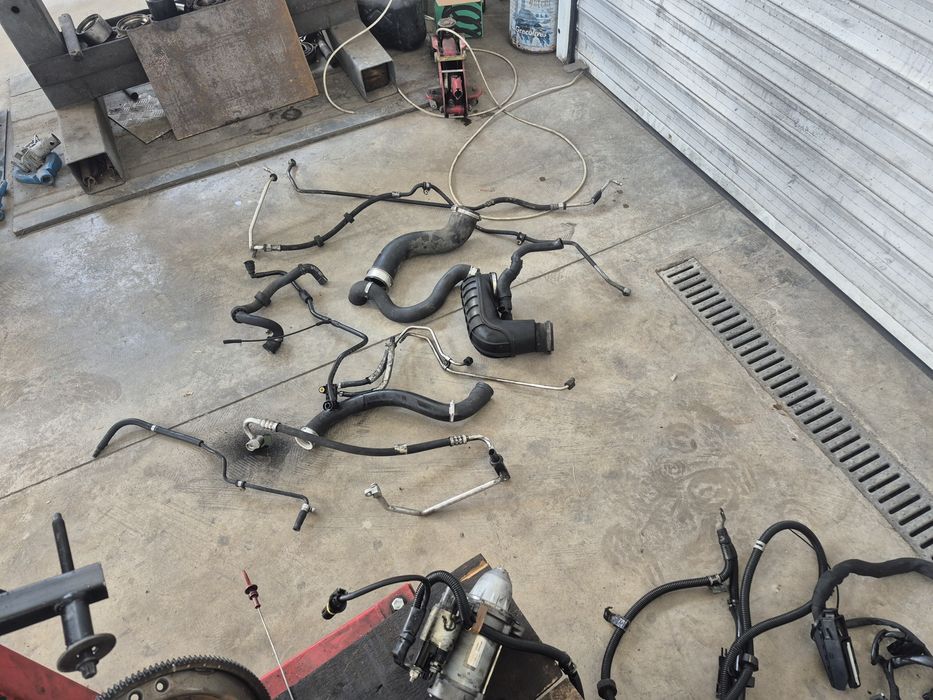 Двигател  за мерцедес w204 дизел  с код 646 на части