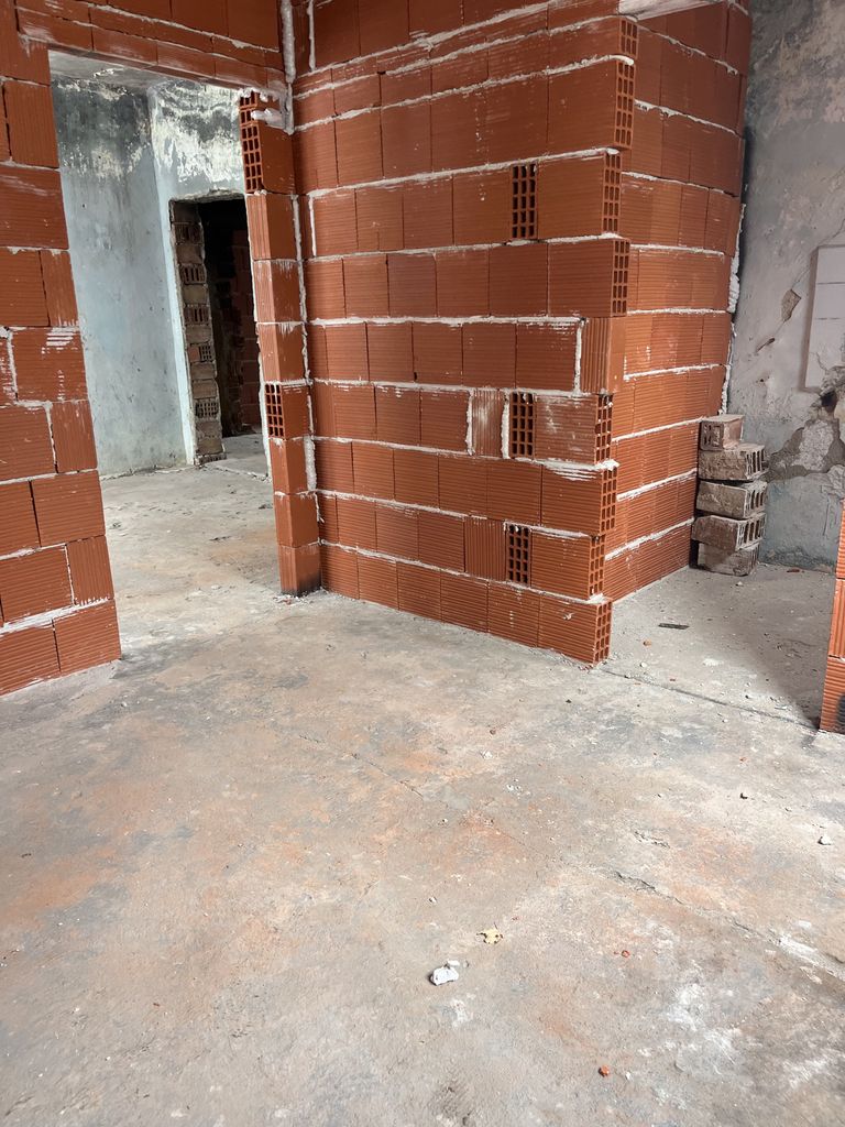 Продава се Хотел в Враца, Вежен - 620 кв.м за 412 €/кв.м - Снимка #12