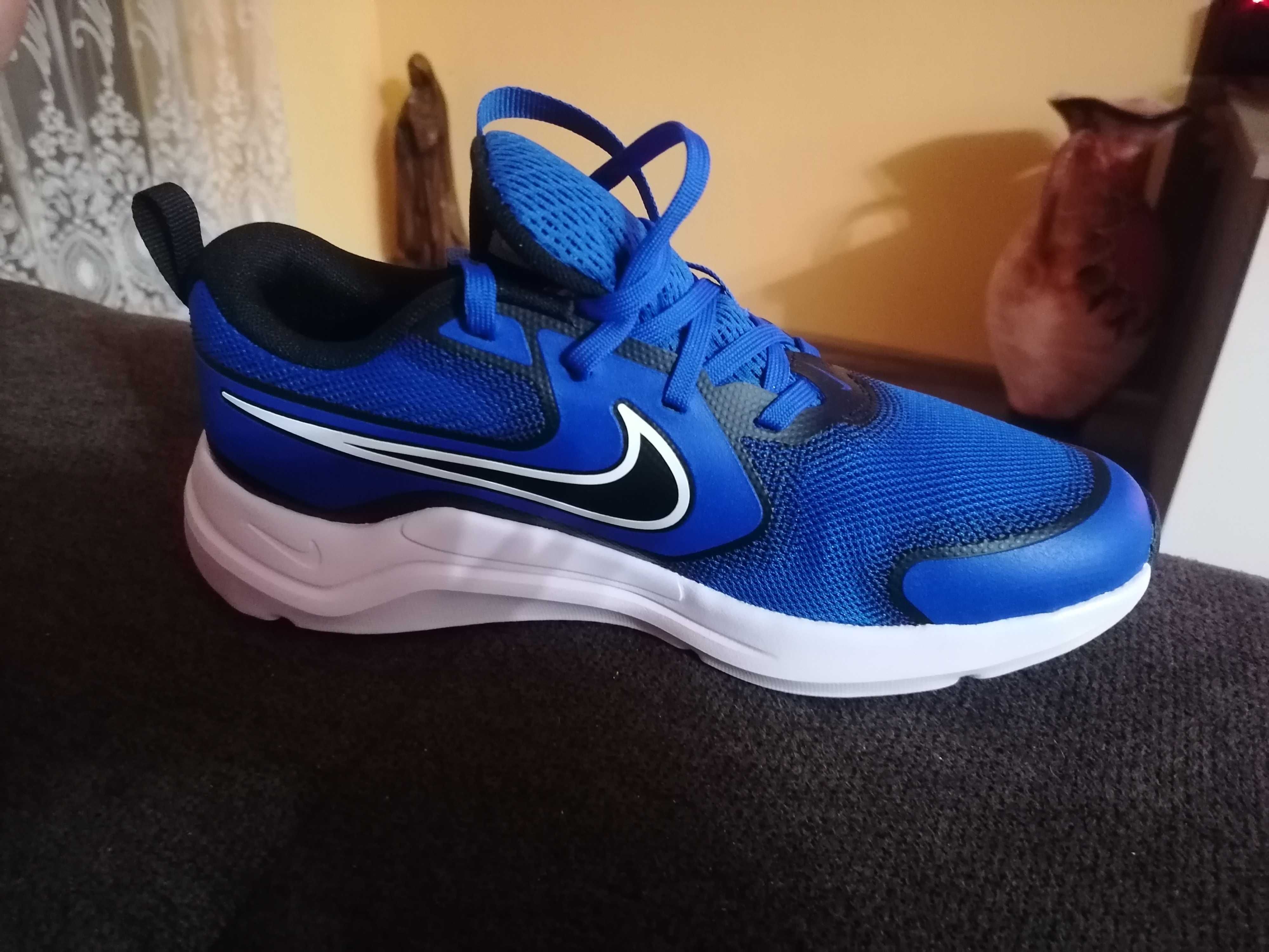 Маратонки Nike  cosmic runner