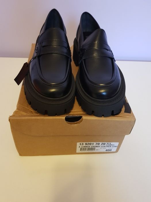 Vand pantofi dama din piele, marimea 40 noi