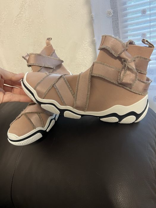 Сникърси RED VALENTINO - номер 41