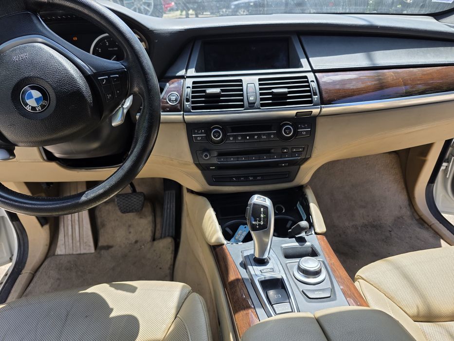 Dezmembrez bmw x6 e71 50IX motor n63 4.4 benzina cutie automata 408cp