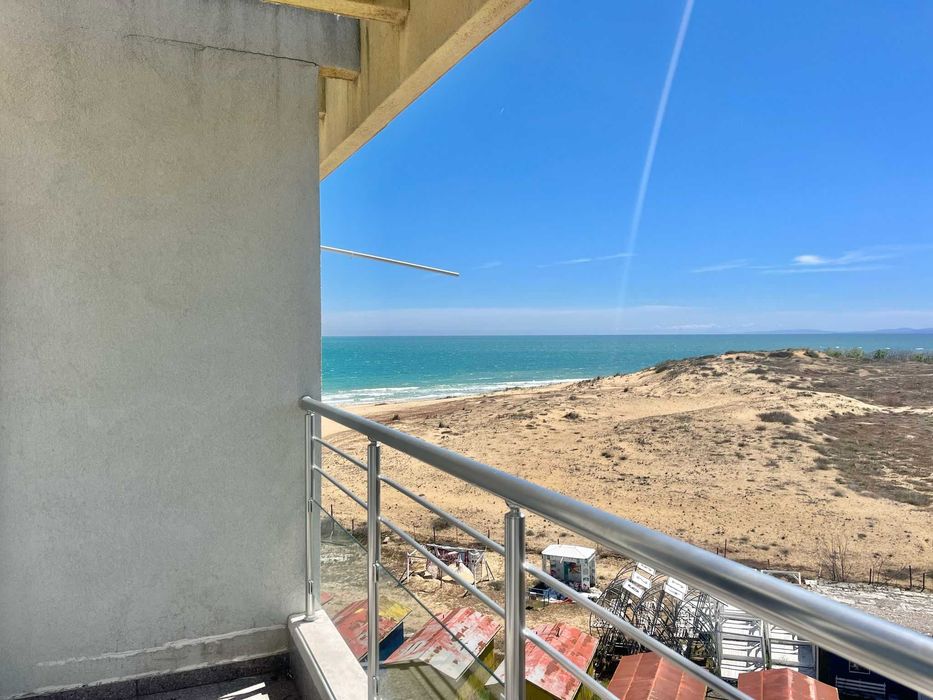 Продава се Тристаен апартамент в Несебър - 99 кв.м за 1869 €/кв.м - Снимка #1