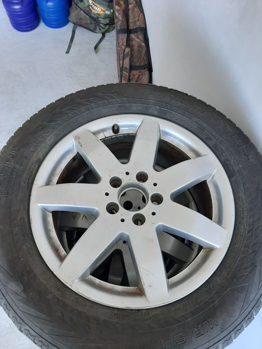 De vanzare jante+ cauciucuri de iarna 235/65/17