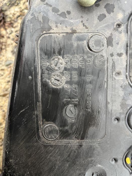 Vas / Rezervor AdBlue VW Tiguan 5NA Audi Q3 FY