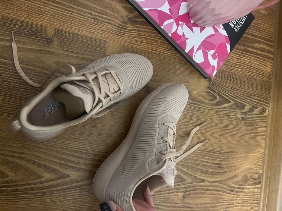 Skechers roz pudra 39.5, cu eticheta