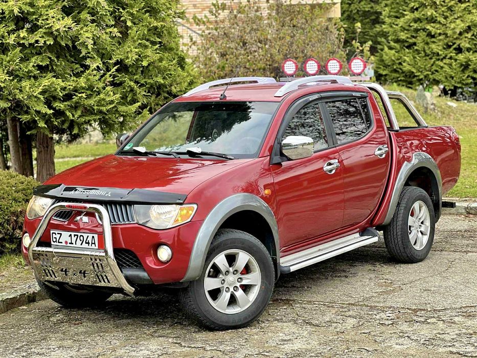 - IMPECABIL Mitsubishi L200 2.5Di-D178cp TRITON EDITION Full