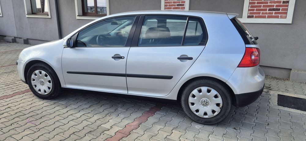 Vind WV Golf 5 1.4 FSI Benzina