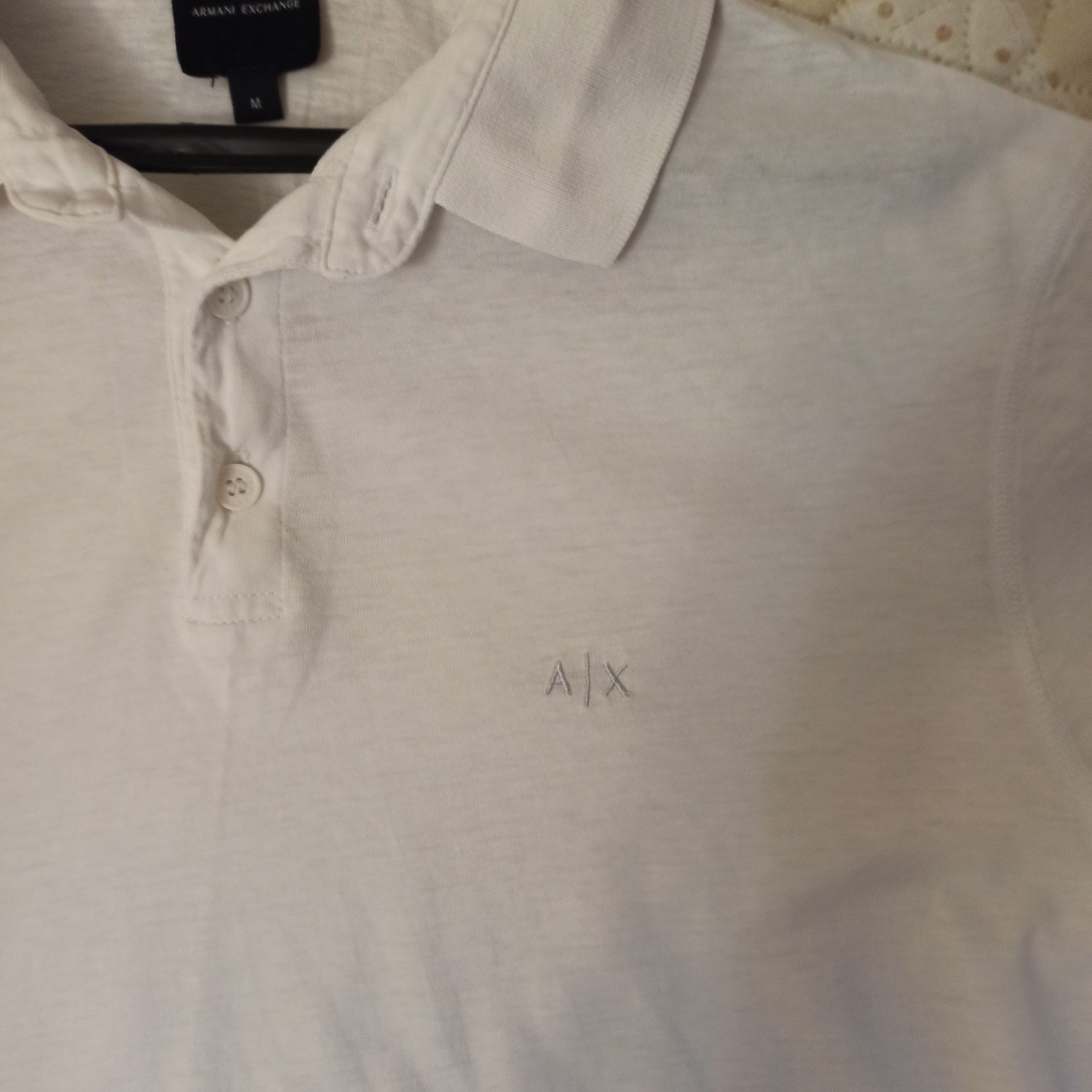 Тениска с яка Armani Exchange бяла