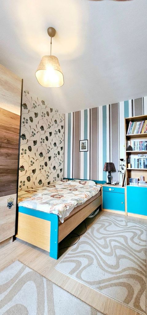 Продава се Тристаен апартамент в София, Люлин 3 - 90 кв.м за 1999 €/кв.м - Снимка #10