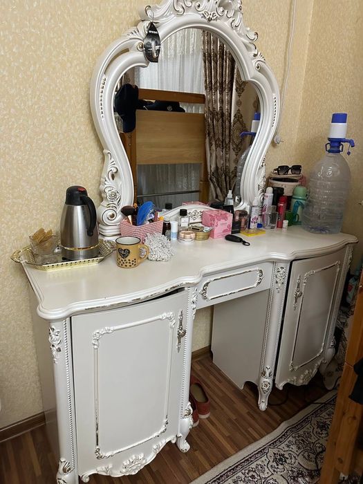 Spalni mebel sotiladi