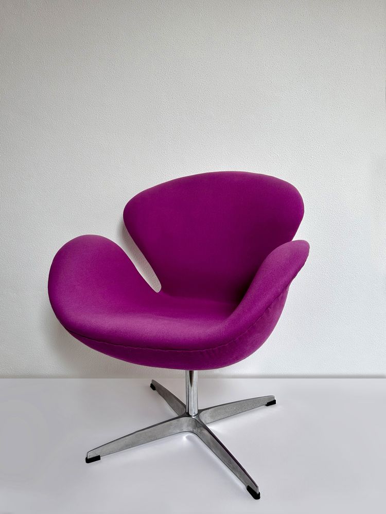 Swan lounge chair – копие на иконичния стол на Арне Якобсен