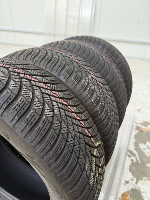 Anvelope de iarna 205/60 R16