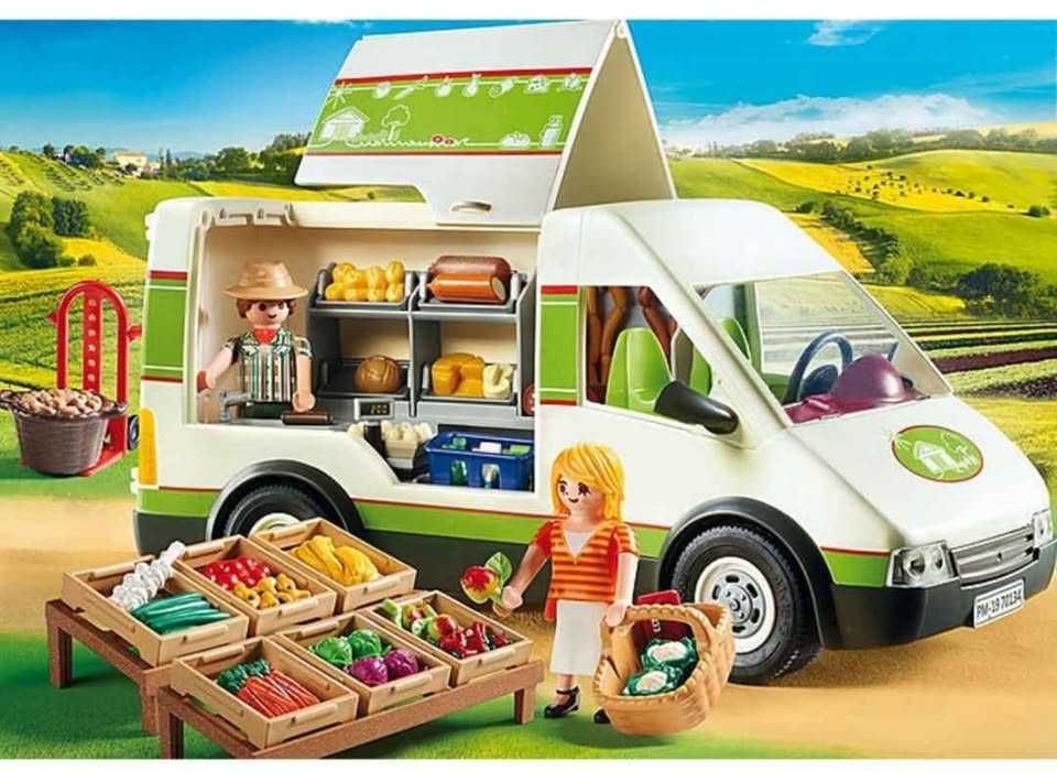 Playmobil Country, Farm Fun - 70134 и Playmobil, City Life - 70049