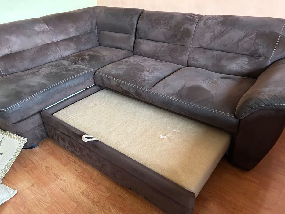 Ъглов диван с ракла и функция за сън