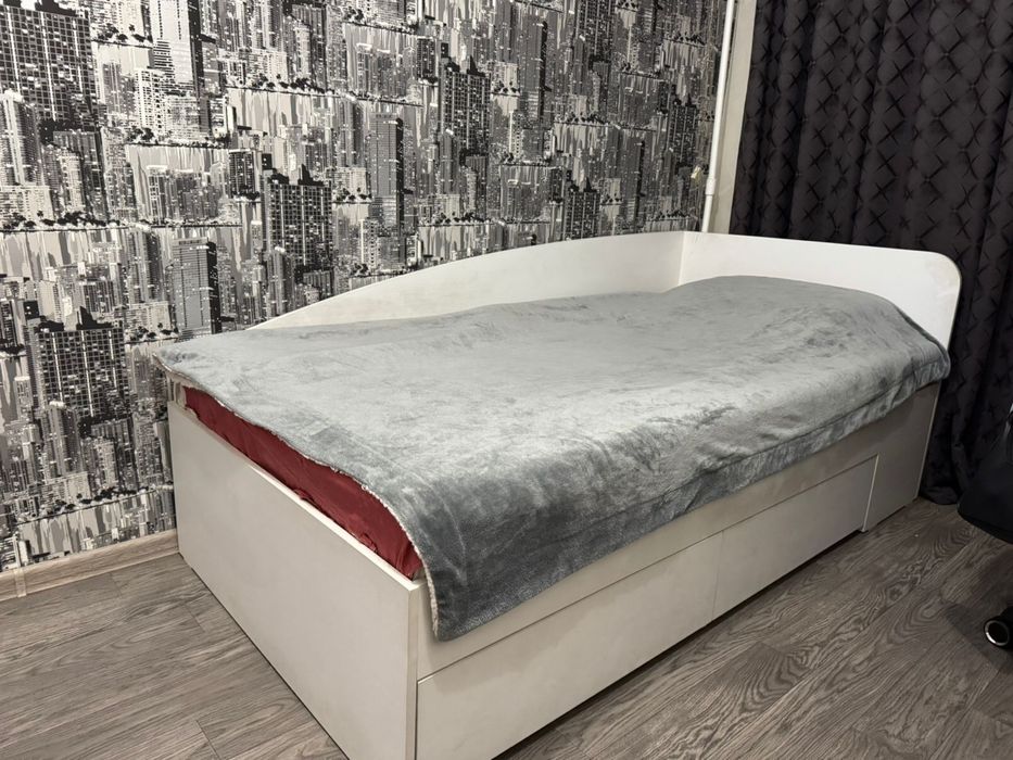 Кровать односпальная