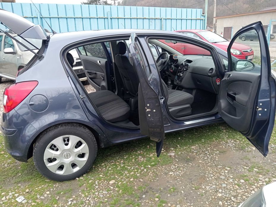 Opel Corsa  D 1.4 Benzina CASH sau RATE