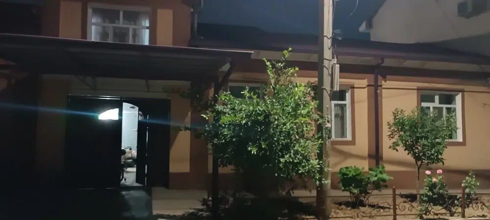 Ховли сотилади Чилонзор катта козирабод 3.8 сотих ховли