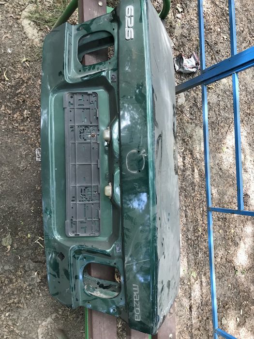 Крышка багажника мазда 626, седан