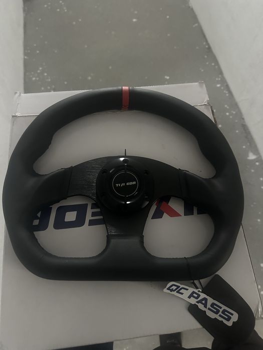 Спортен волан за.всеки автомобил става !