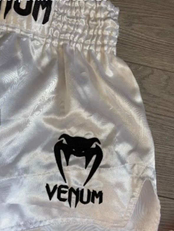 Къси панталони на VENUM