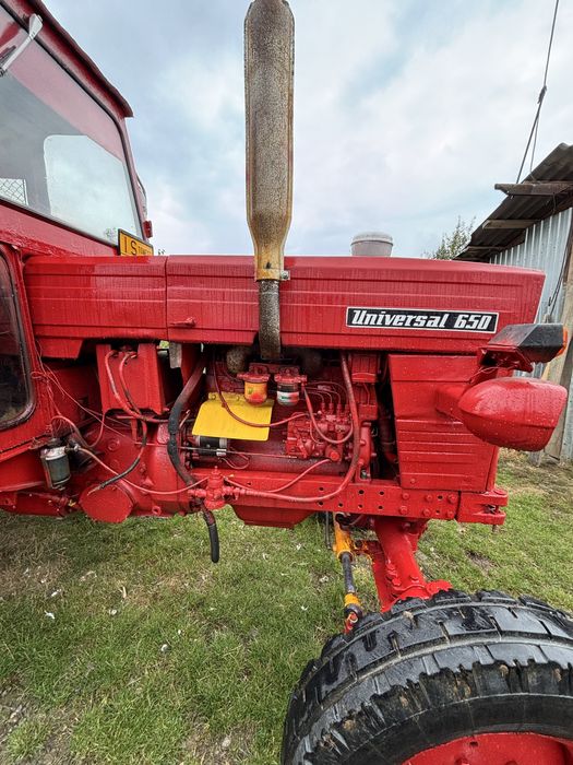 Tractor u650 + cositoare