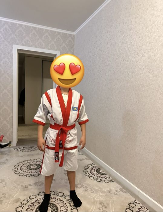 Продается кимоно казакша курес в отличном состоянии