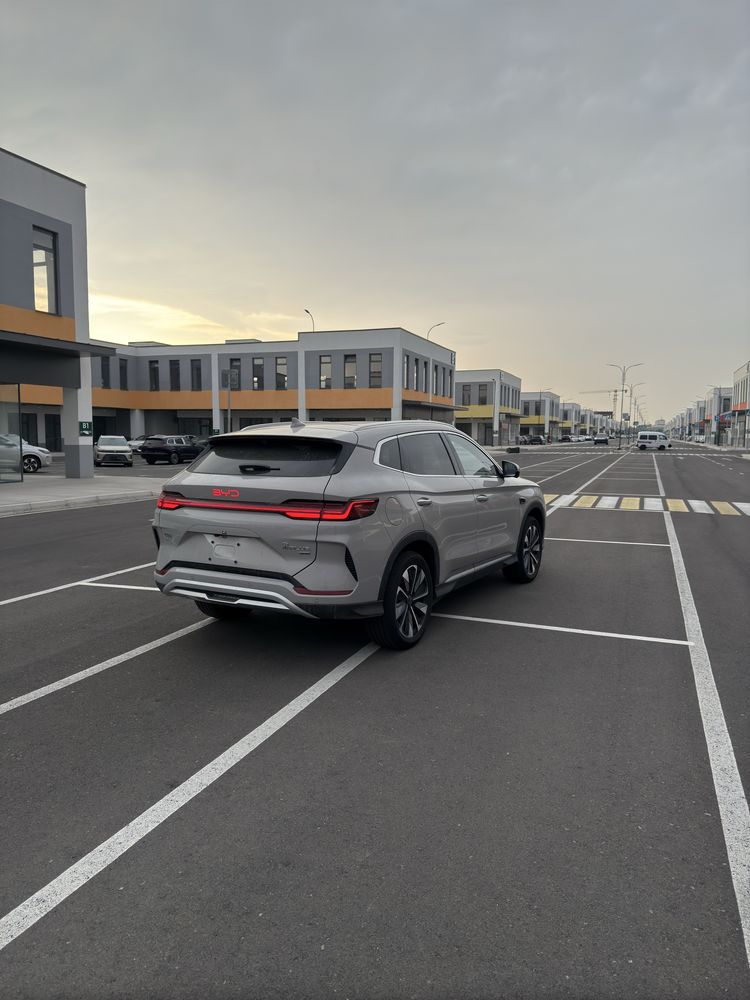Byd song plus ev champion smart