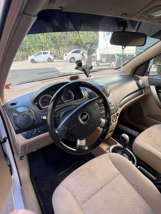 Nexia 3 Avtomat sotiladi