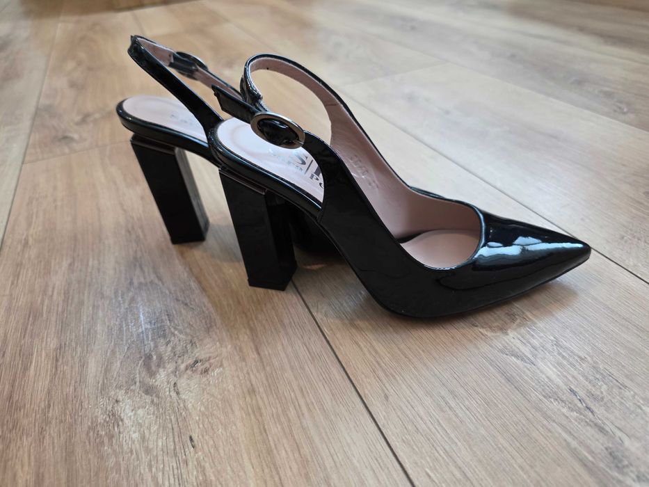 Обувки на ток Sara Pen 37 номер