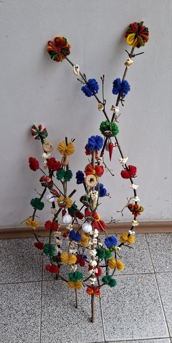 Сурвачки на дрян ръчно изработени