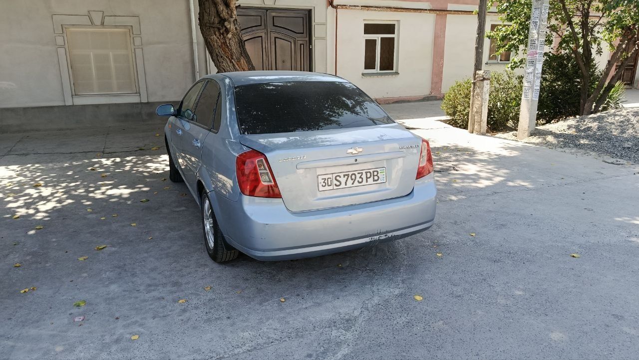 Lasetti 2013 zur xolatda