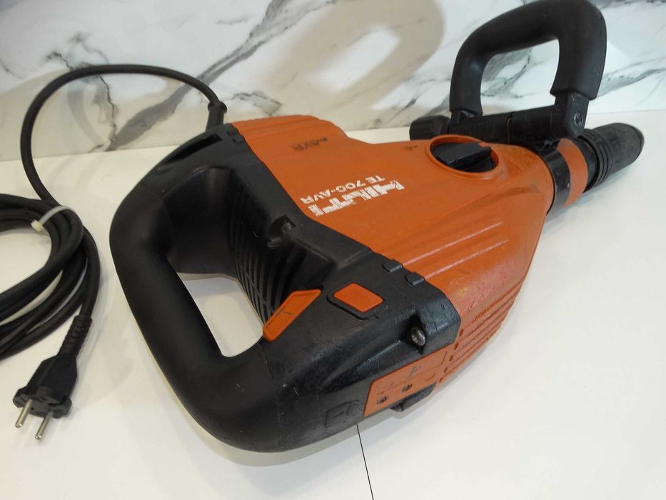 2022 - Hilti TE 700 AVR - Чист къртач 11.5 J
