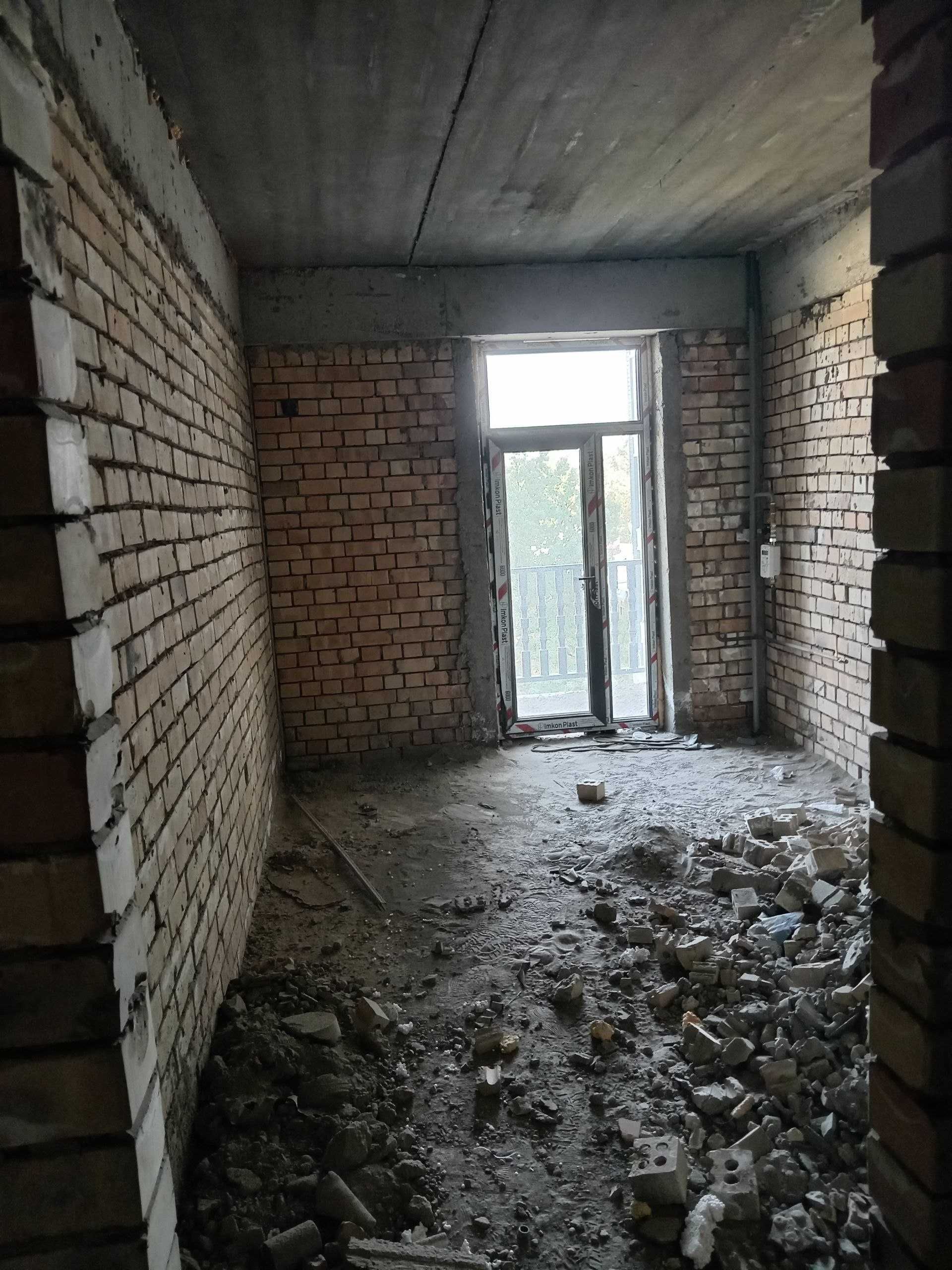 Продается квартира в Новастройке 2/6/9 . м.М.Улугбек  50,4кв.