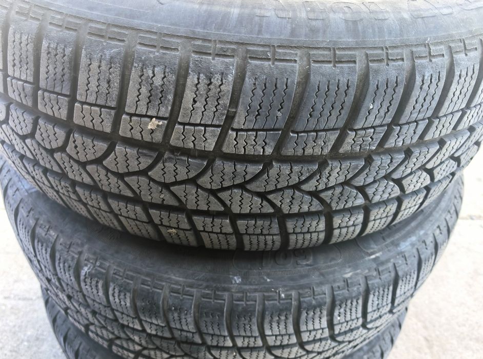 Продавам зимни гуми Taurus 225/55/17